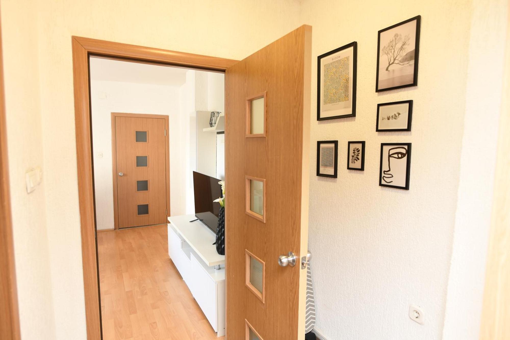 Cinema Vardar Apartment Skopje Exterior foto